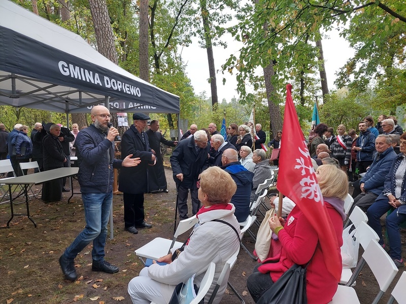 V Marsz Pamięci w Lasach Palędzia i Dąbrówki
