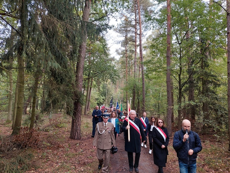 V Marsz Pamięci w Lasach Palędzia i Dąbrówki