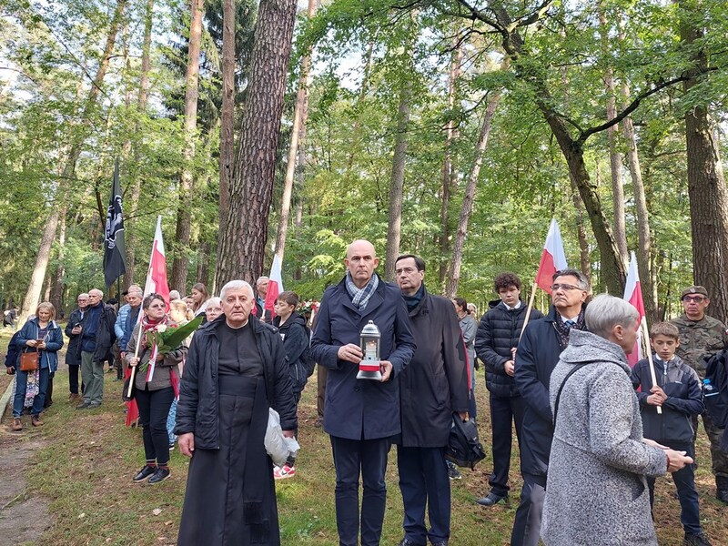 V Marsz Pamięci w Lasach Palędzia i Dąbrówki
