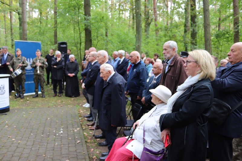 V Marsz Pamięci w Lasach Palędzia i Dąbrówki