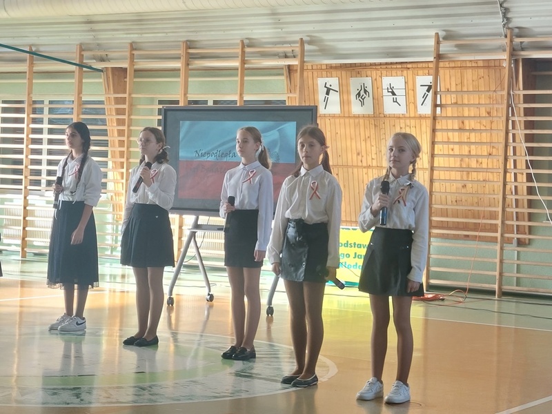 Przekazanie opieki nad grobem Powstańca Listopadowego płk. Józefa Byszewskiego