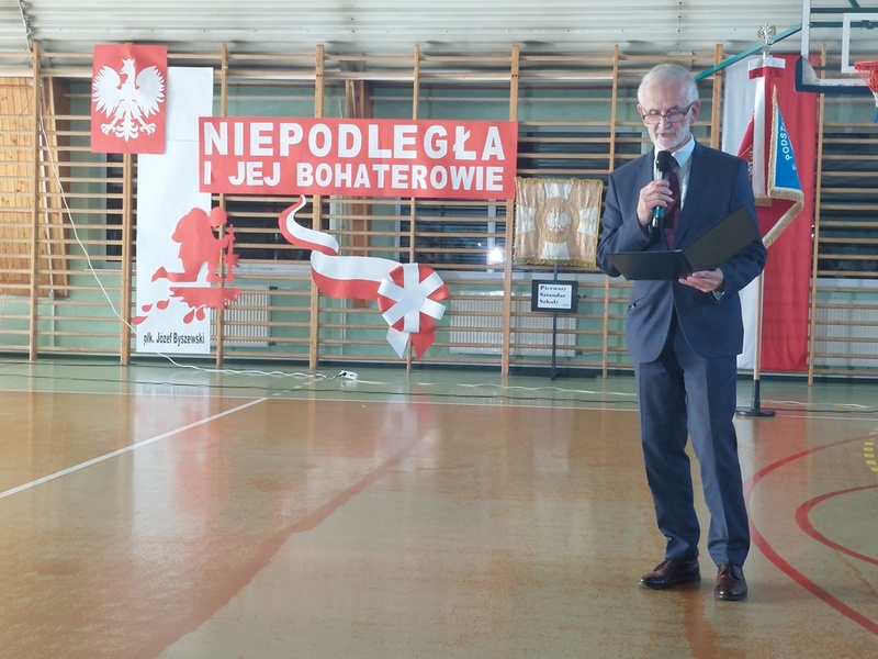 Przekazanie opieki nad grobem Powstańca Listopadowego płk. Józefa Byszewskiego