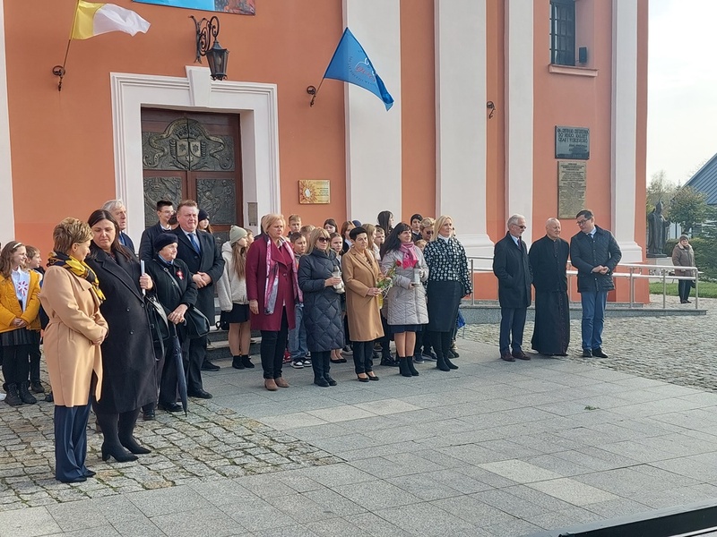 Przekazanie opieki nad grobem Powstańca Listopadowego płk. Józefa Byszewskiego