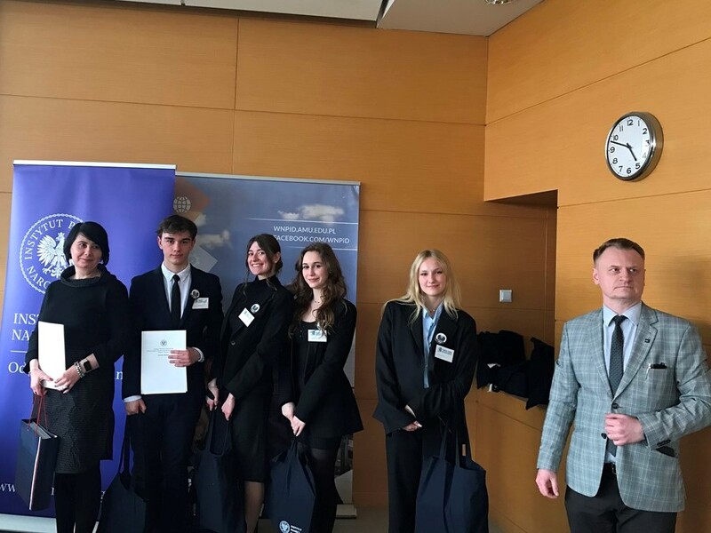 Drużyna II LO Konin (II miejsce). Fot. Agnieszka Kwaśnioch